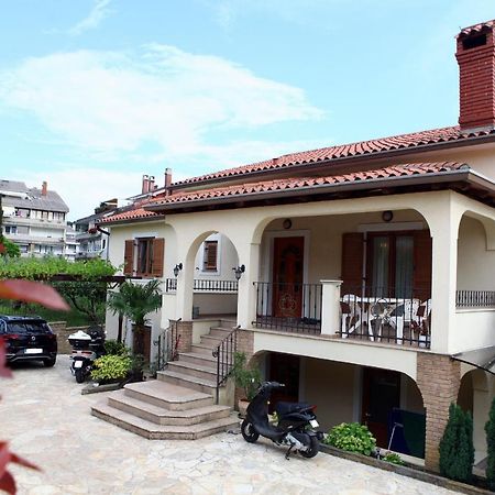 Harmony Inn Apartments Portorose Esterno foto