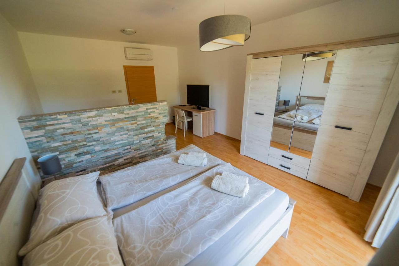 Harmony Inn Apartments Portorose Esterno foto